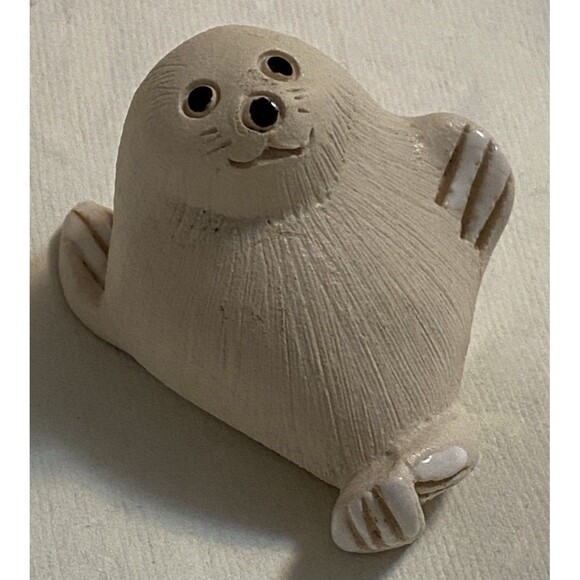 Vintage Artesania Rinconada White Baby Small Seal Pup Figurine 80’s Signed Gift - Picture 1 of 8